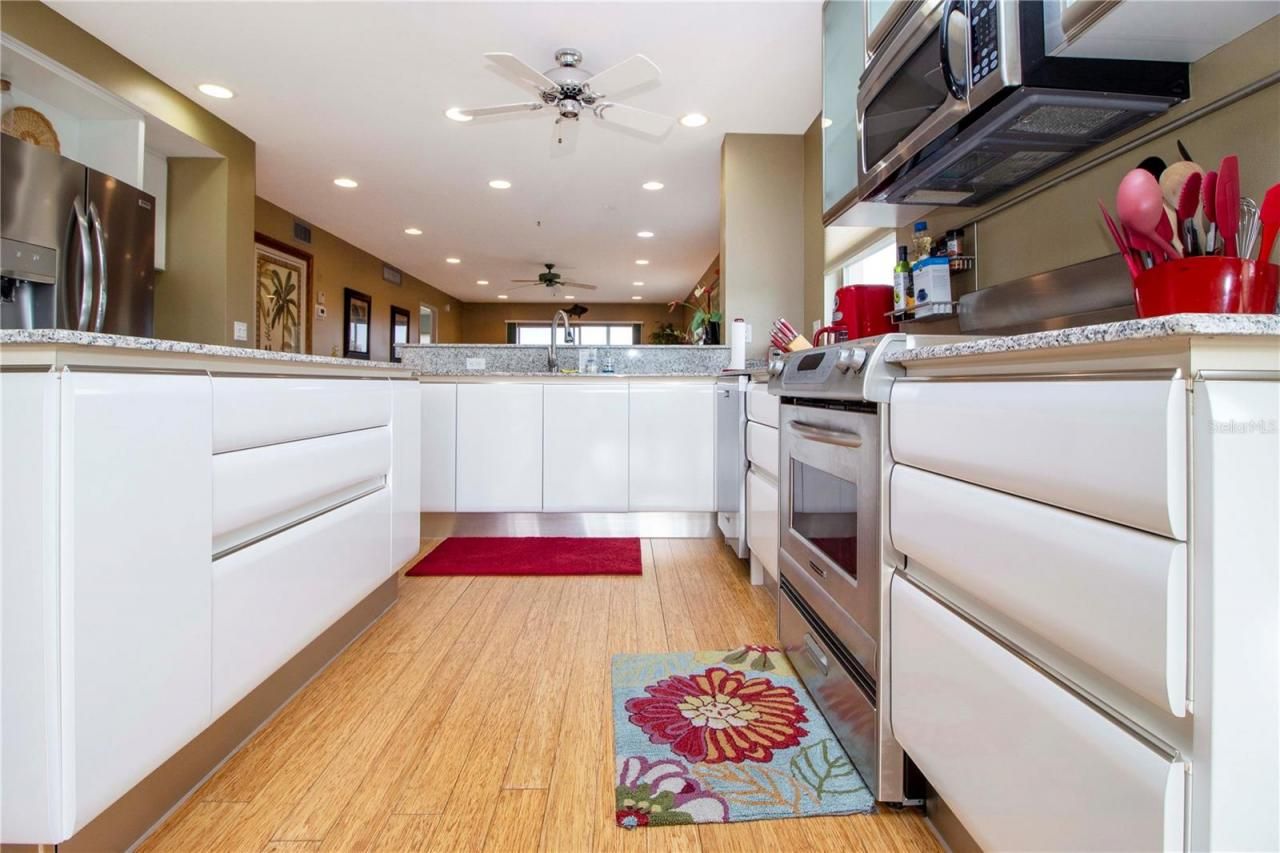 8625 Midnight Pass Road, Unit B508, Sarasota, FL 34242 Photo