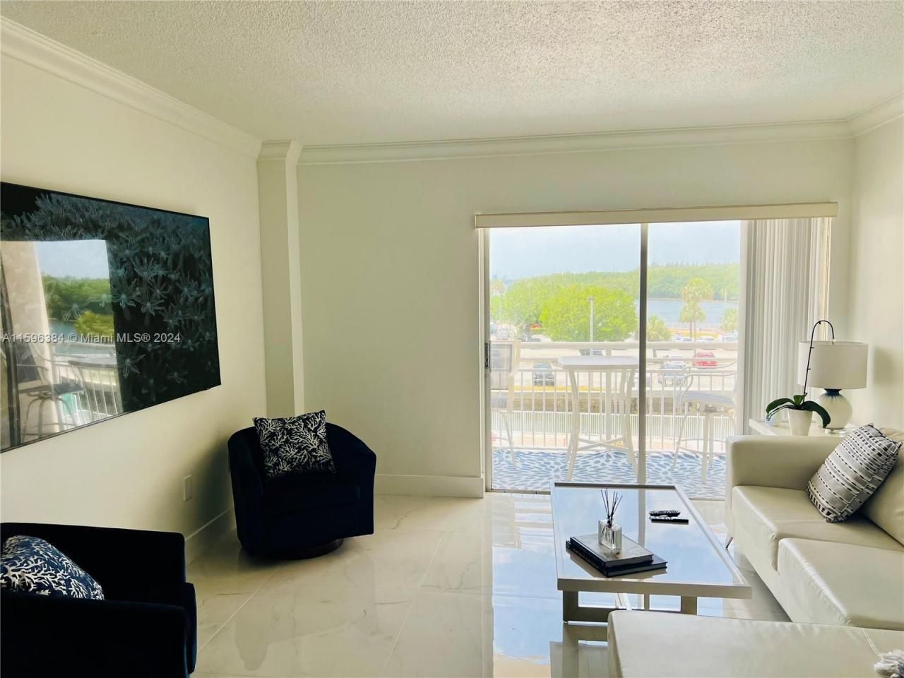 400 Kings Point Dr, Unit 307, Sunny Isles Beach, FL 33160 Photo