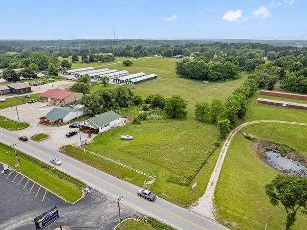 000 Highway 112, Cassville, MO 65625