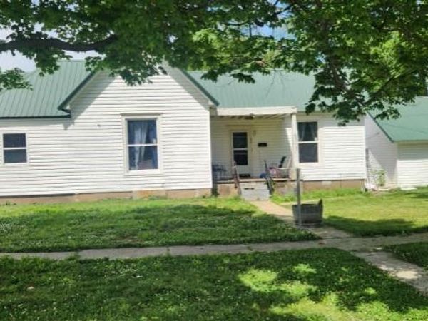 246 E 14th Street, Baxter Springs, KS 66713