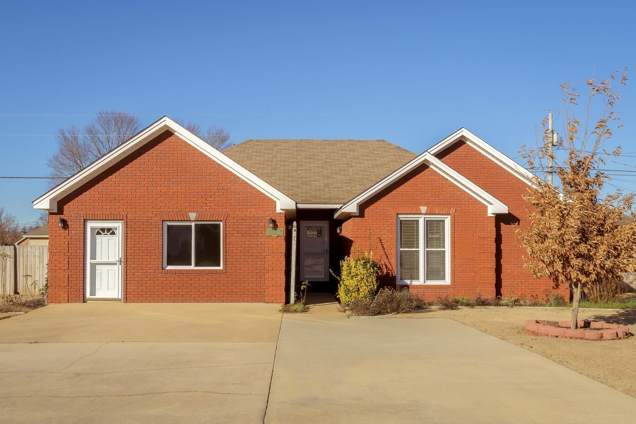 309 Nassau Ave, Muscle Shoals, AL 35661 Main Photo