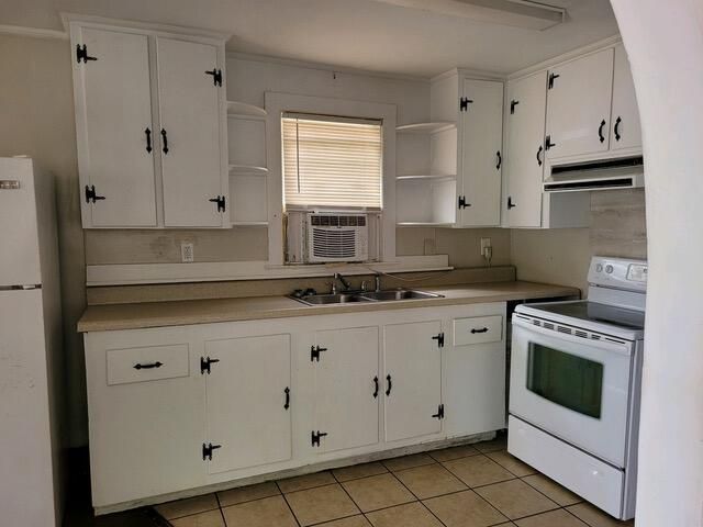 5814 Robinson Street Photo 4