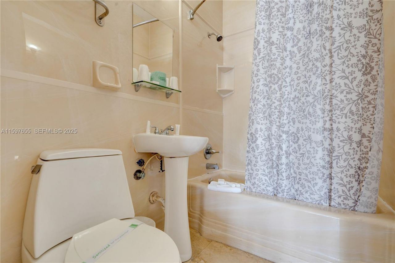 1680 E James Ave, Miami Beach, FL 33139 Photo