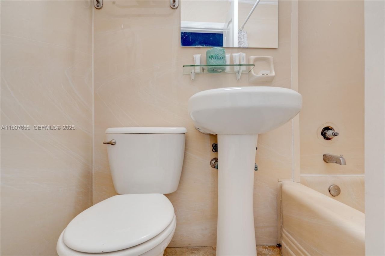 1680 E James Ave, Miami Beach, FL 33139 Photo