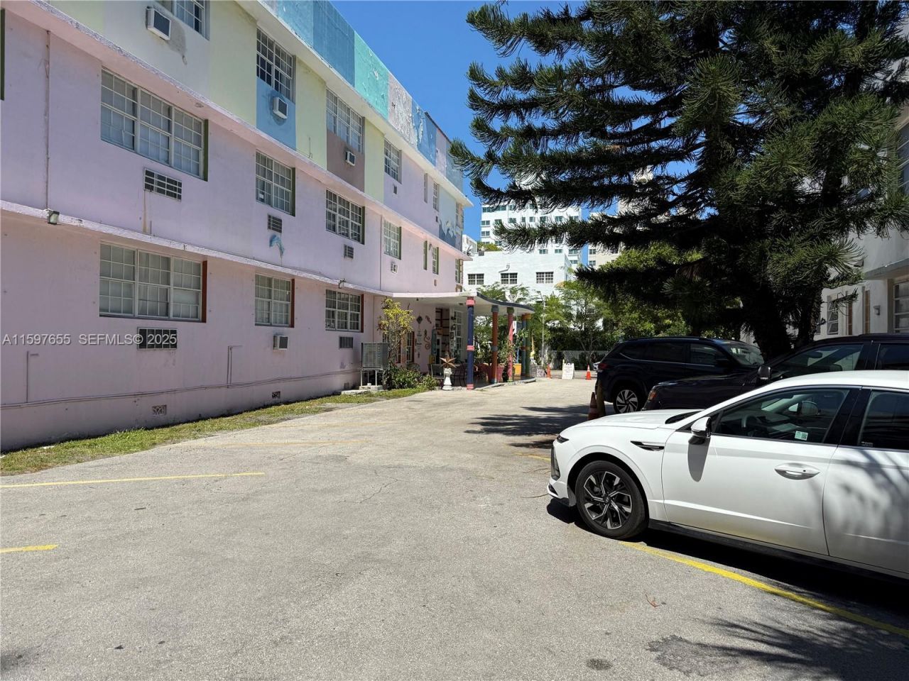 1680 E James Ave, Miami Beach, FL 33139 Photo