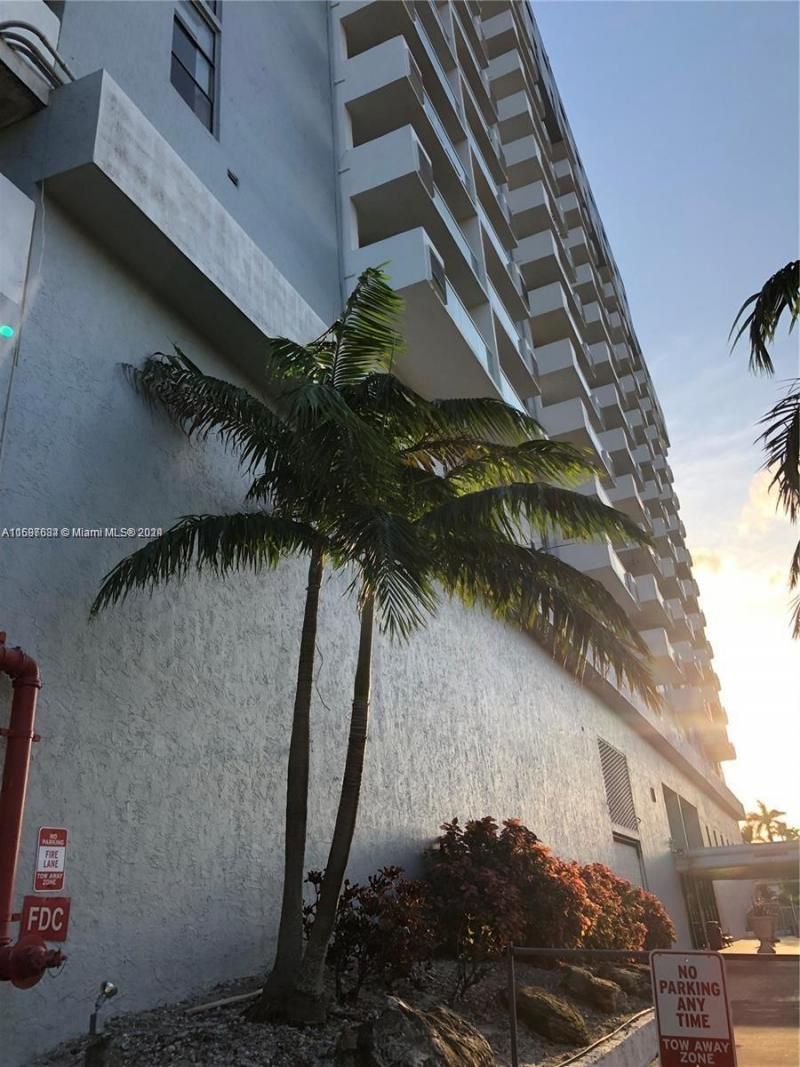 13499 Biscayne Blvd, Unit CU105, North Miami, FL 33181 Photo
