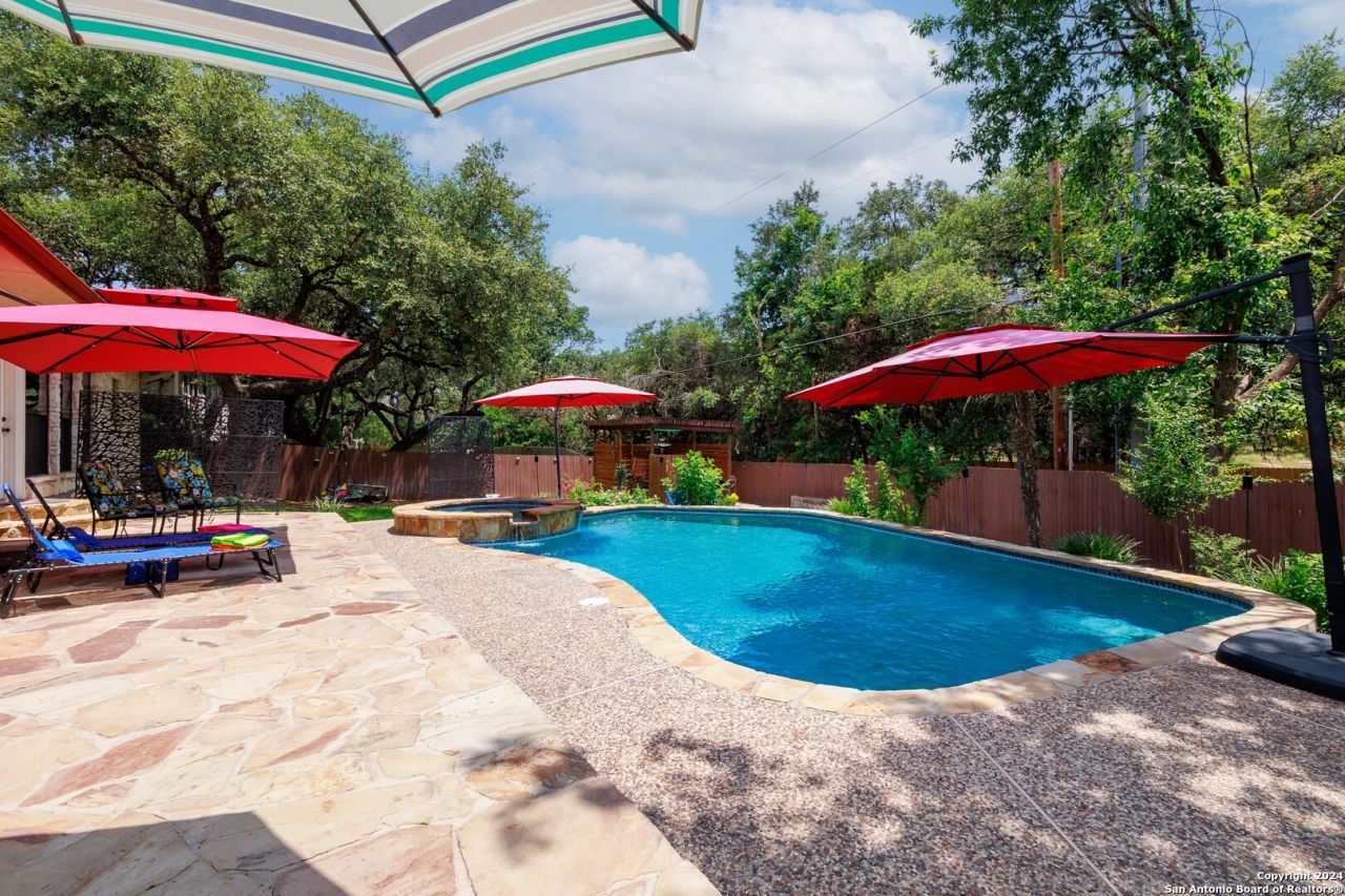 8118 New Dawn, San Antonio, TX 78250 Main Photo