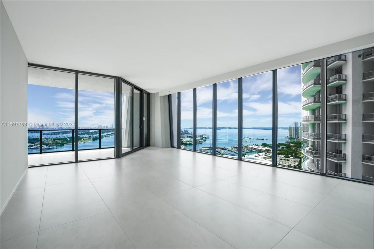 1000 Biscayne Blvd, Unit 3701, Miami, FL 33132 Photo