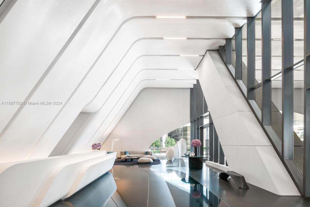 1000 Biscayne Blvd, Unit 3701, Miami, FL 33132 Photo