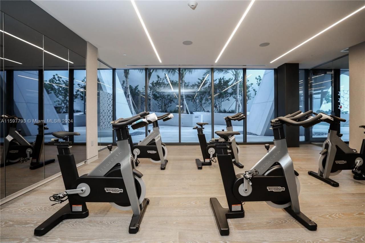 1000 Biscayne Blvd, Unit 3701, Miami, FL 33132 Photo