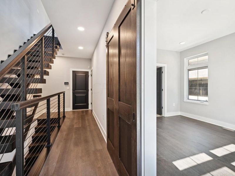 516 Riverfront Lane, Columbus, OH 43201 Photo 3