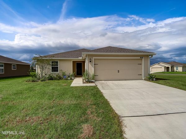 8521 LAKE GEORGE Circle W, Macclenny, FL 32063