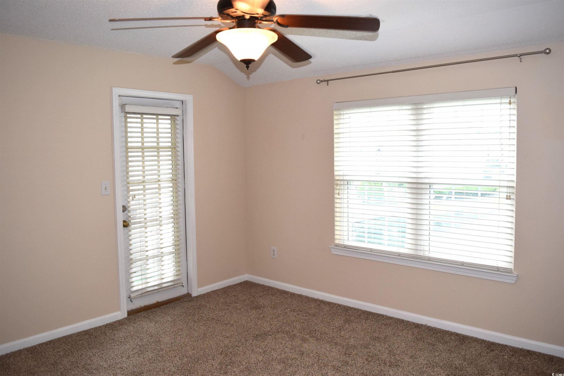 3792 Hitchcock Way Photo 21