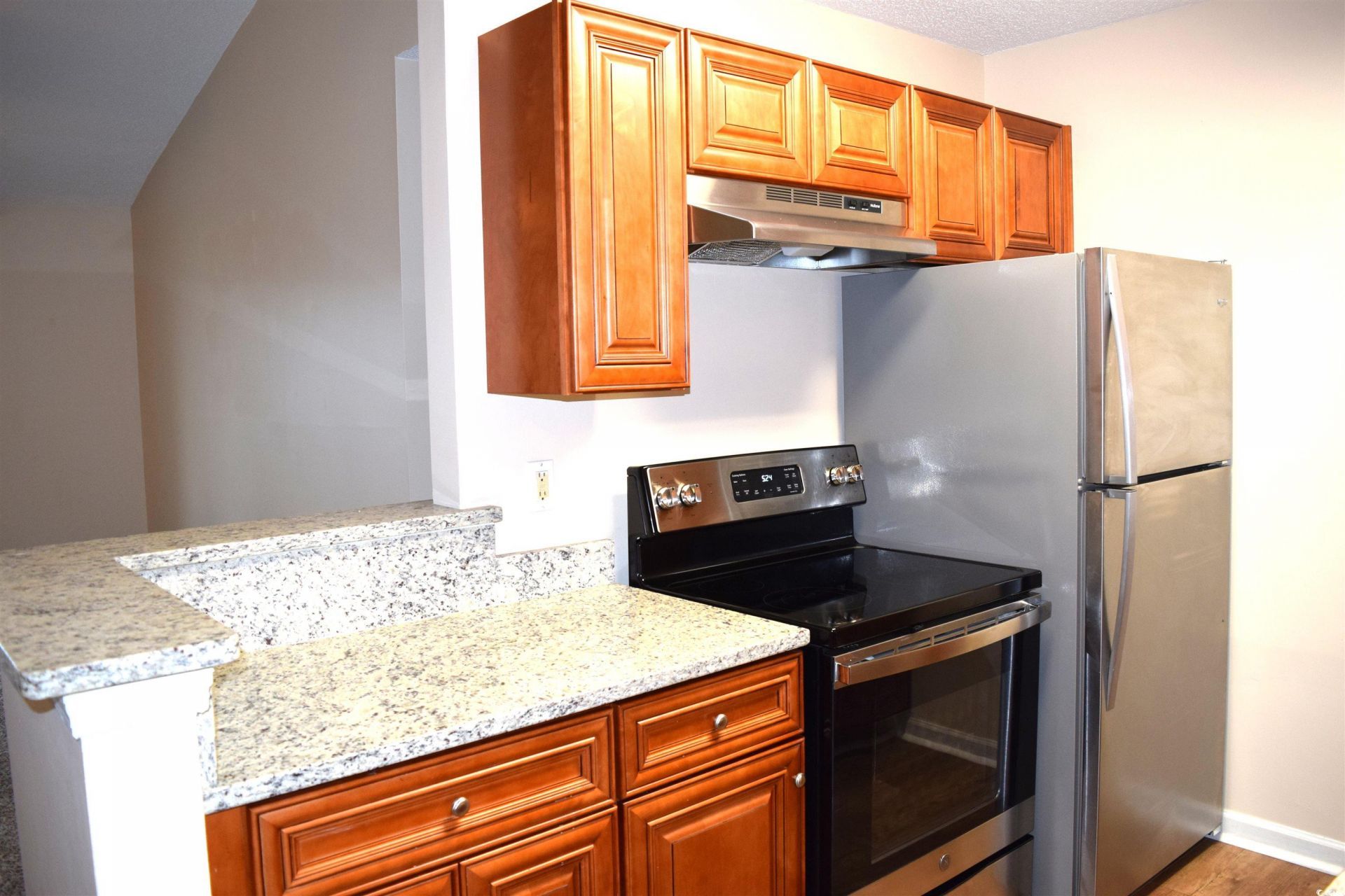 3792 Hitchcock Way Photo 4