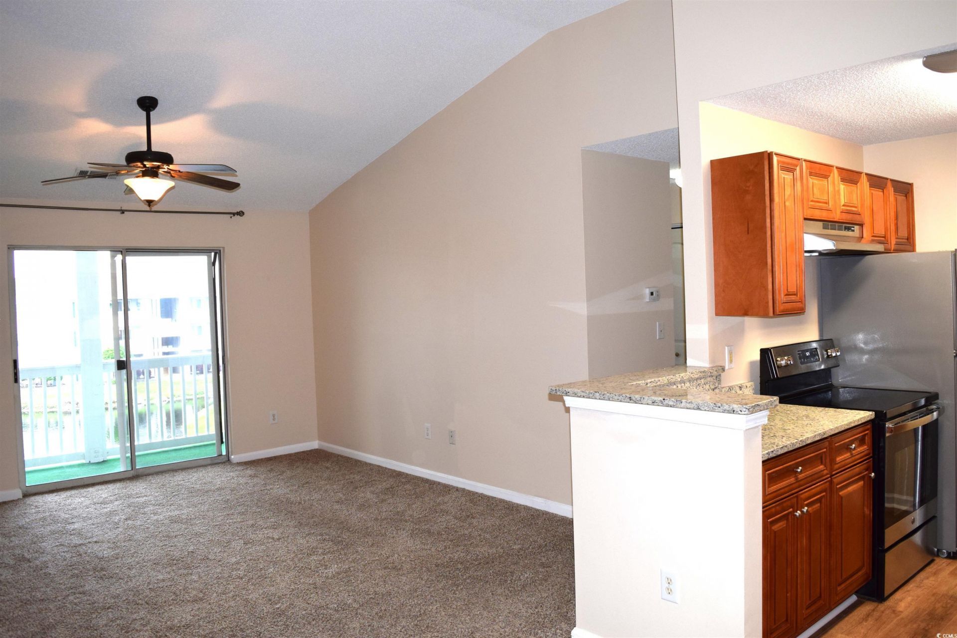 3792 Hitchcock Way Photo 6