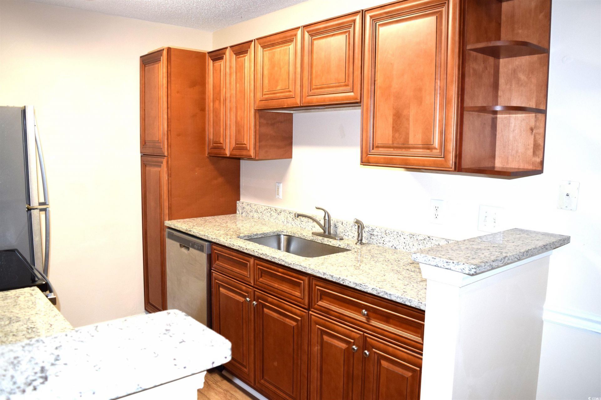 3792 Hitchcock Way Photo 9