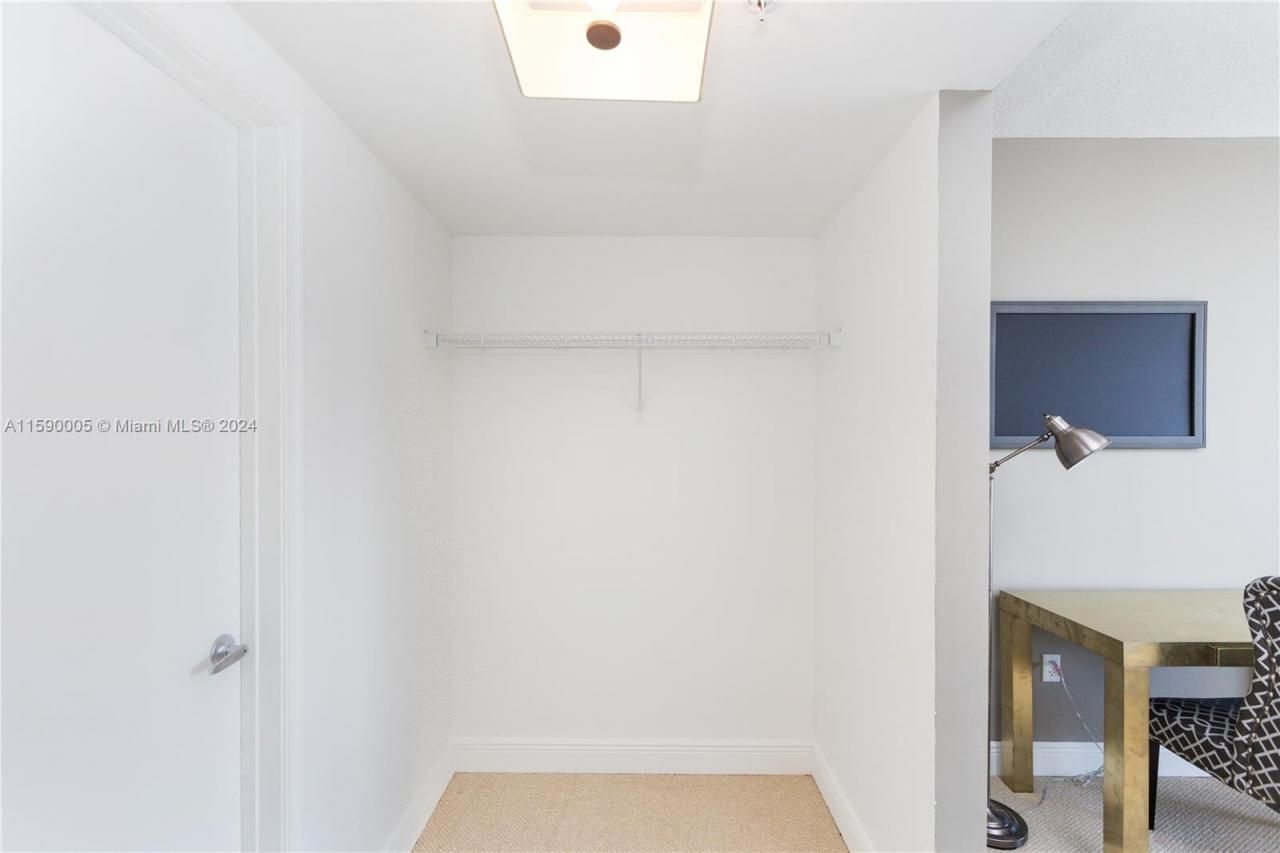 1750 N Bayshore Dr, Unit 3512, Miami, FL 33132 Photo