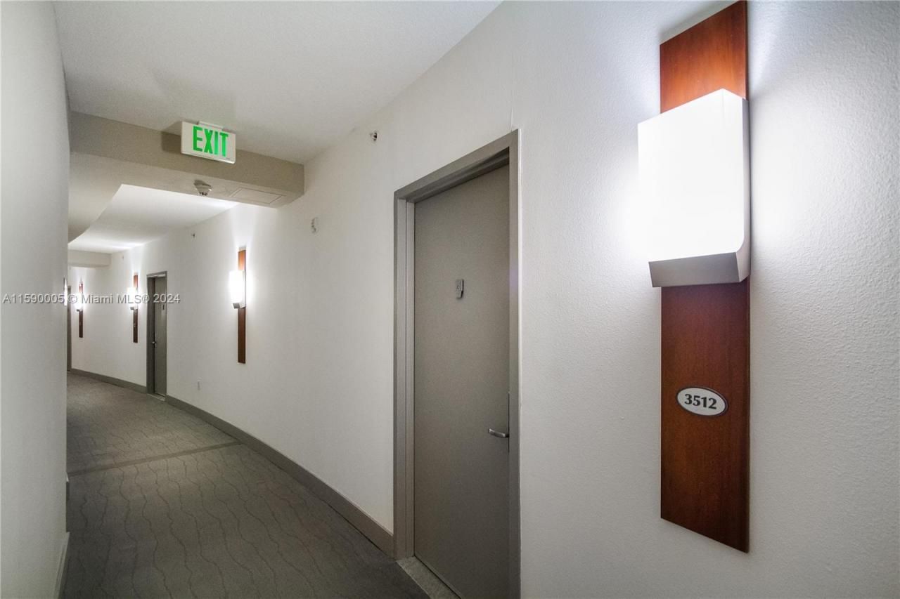 1750 N Bayshore Dr, Unit 3512, Miami, FL 33132 Photo