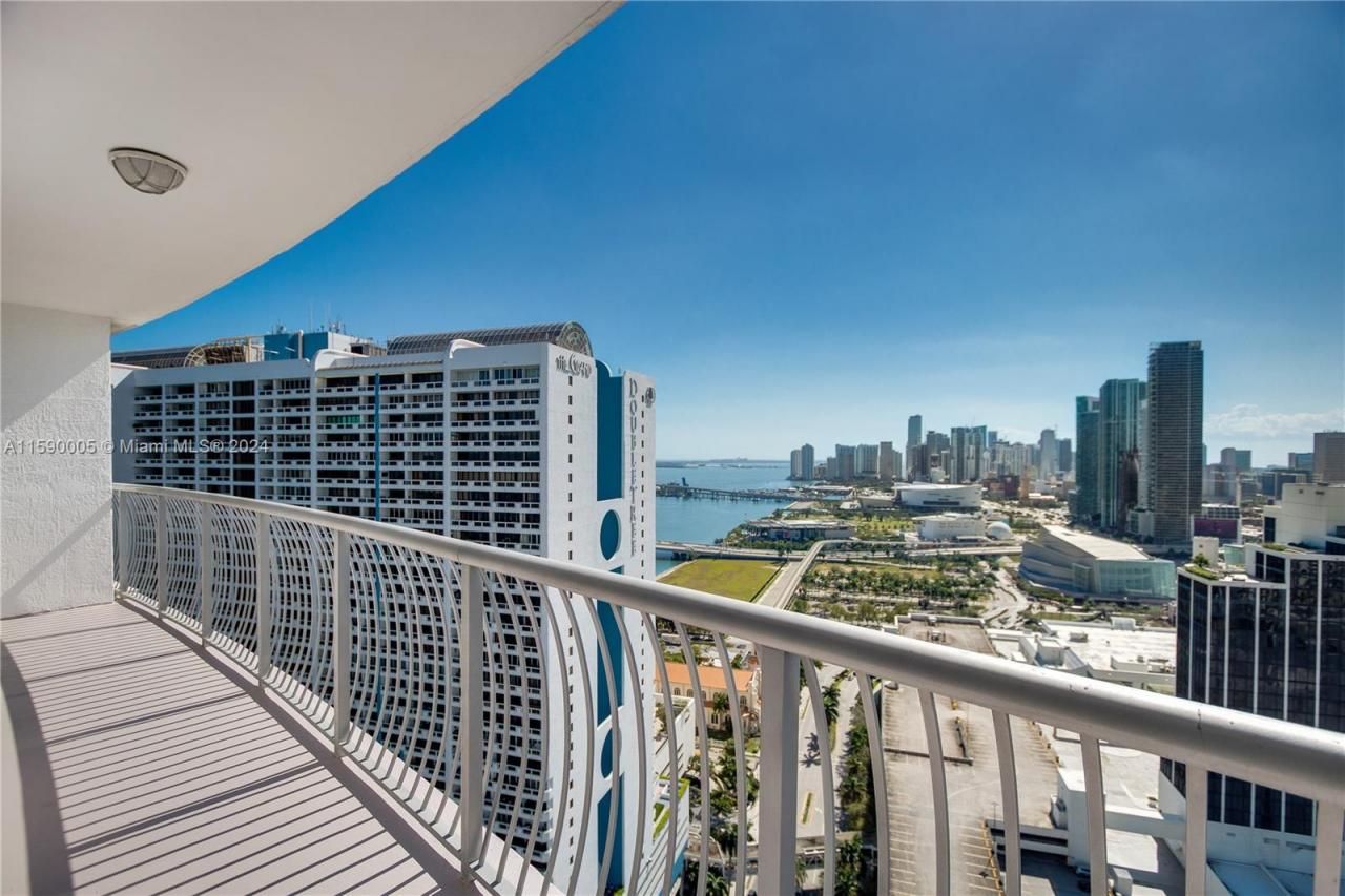 1750 N Bayshore Dr, Unit 3512, Miami, FL 33132 Photo