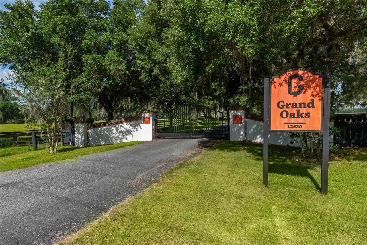 12520 NW 160th Street, Reddick, FL 32686 Photo