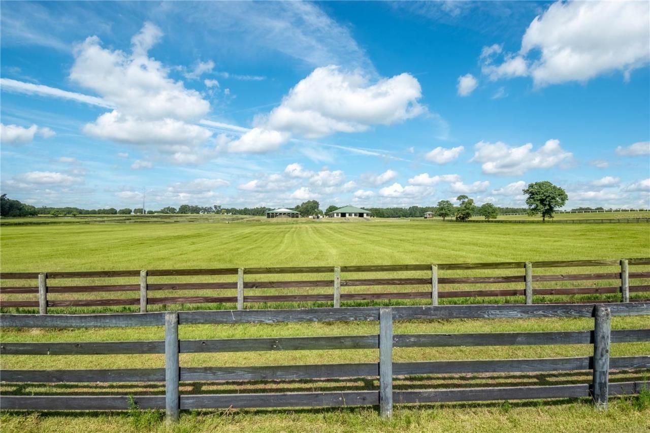 12520 NW 160th Street, Reddick, FL 32686 Photo