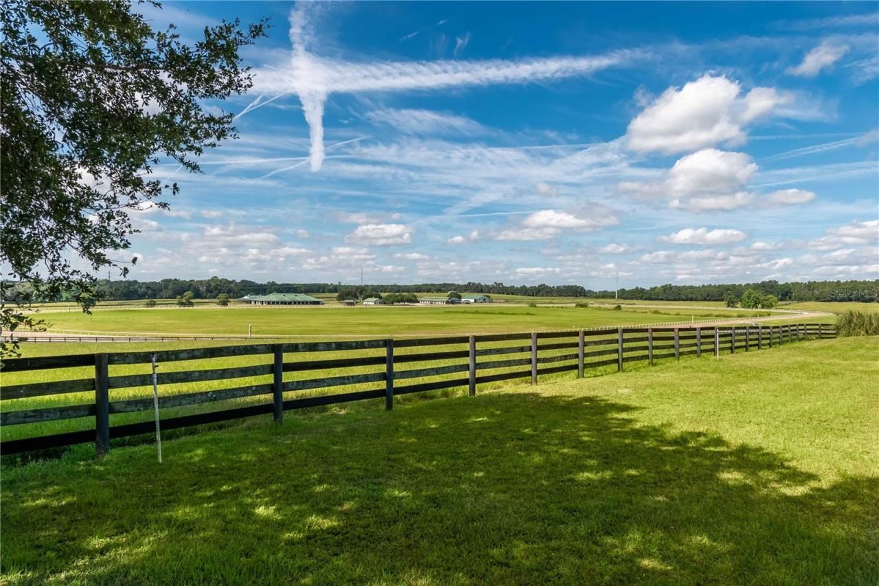 12520 NW 160th Street, Reddick, FL 32686 Photo