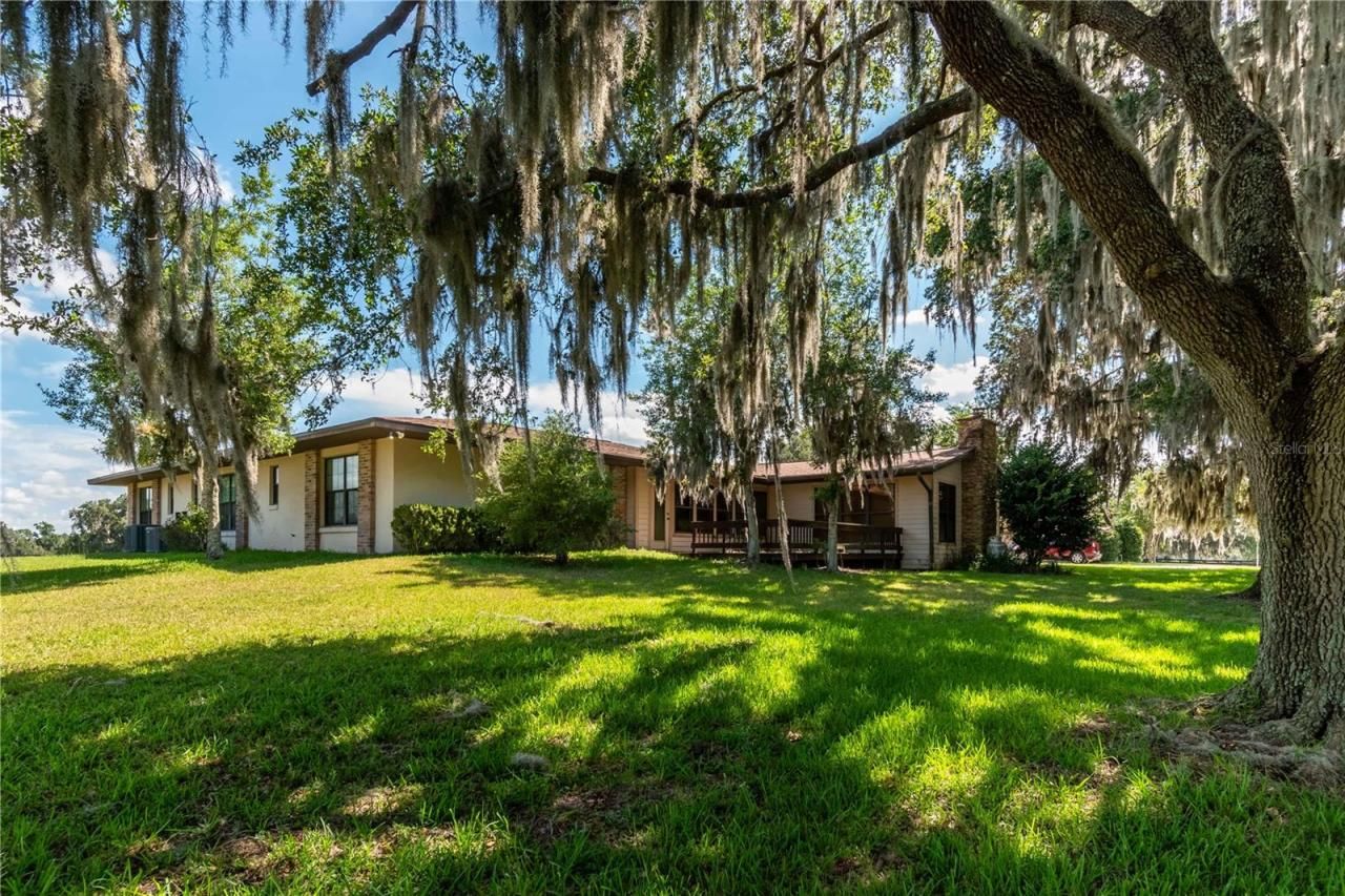 12520 NW 160th Street, Reddick, FL 32686 Photo