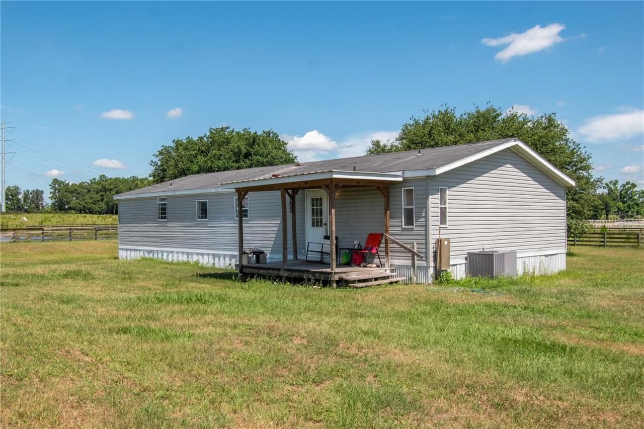 12520 NW 160th Street, Reddick, FL 32686 Photo