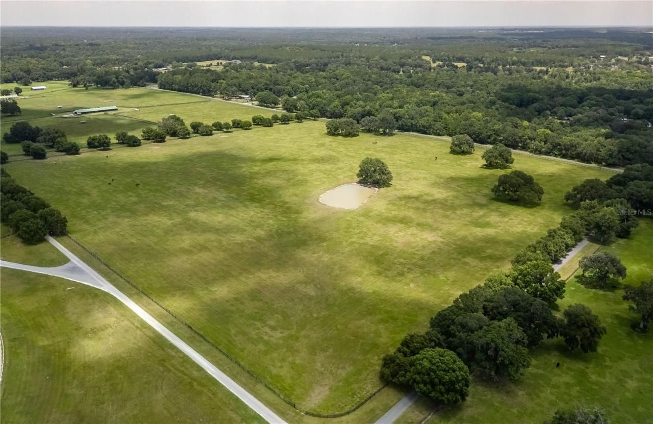 12520 NW 160th Street, Reddick, FL 32686 Photo