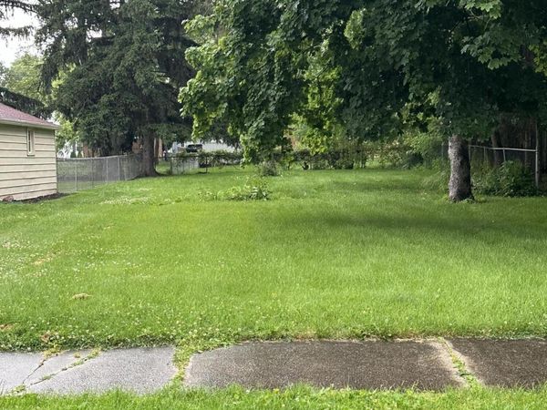 1109 Lafayette Street, Valparaiso, IN 46383