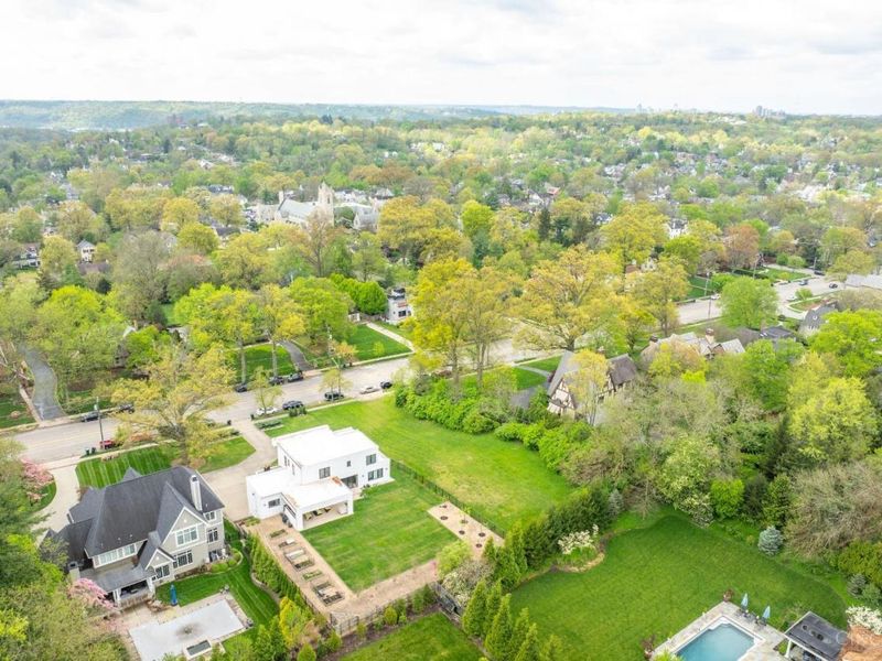 3008 Erie Avenue, Cincinnati, OH 45208 Photo 13