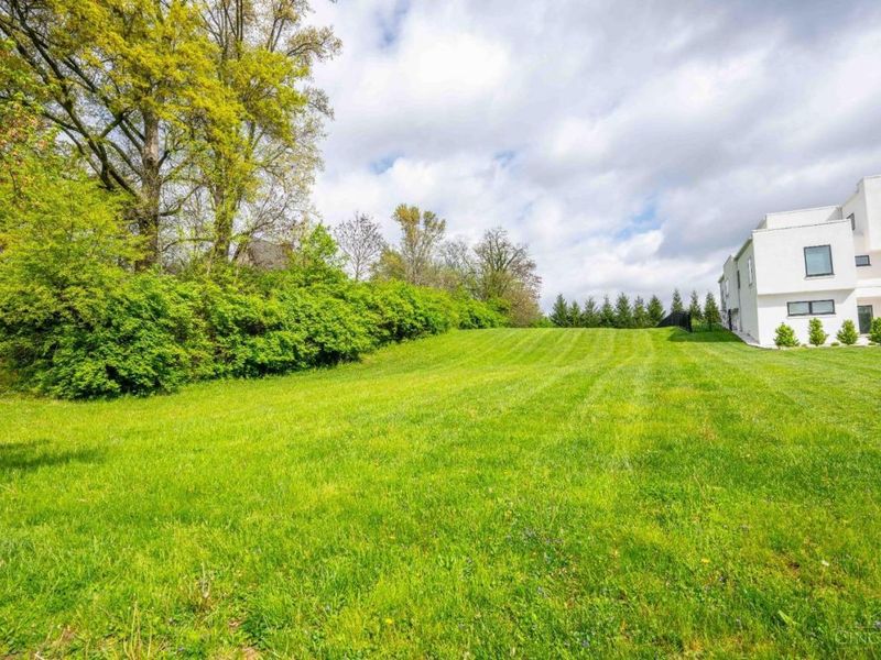 3008 Erie Avenue, Cincinnati, OH 45208 Photo 25