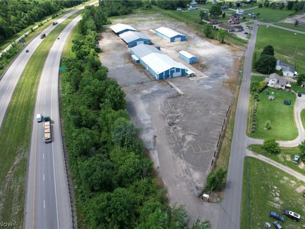 1490 Truss Road SW, New Philadelphia, OH 44663