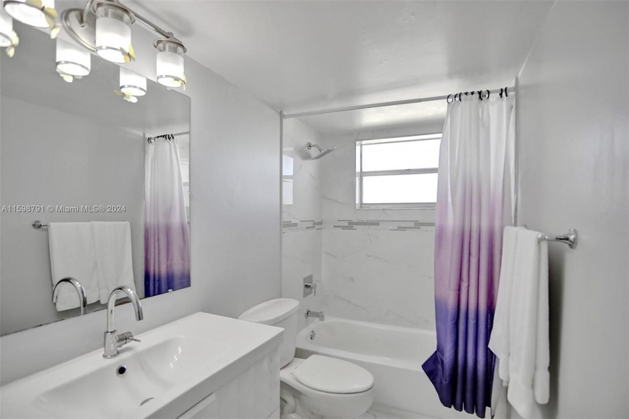 1770 NE 191st St, Unit 716-1, Miami, FL 33179 Photo