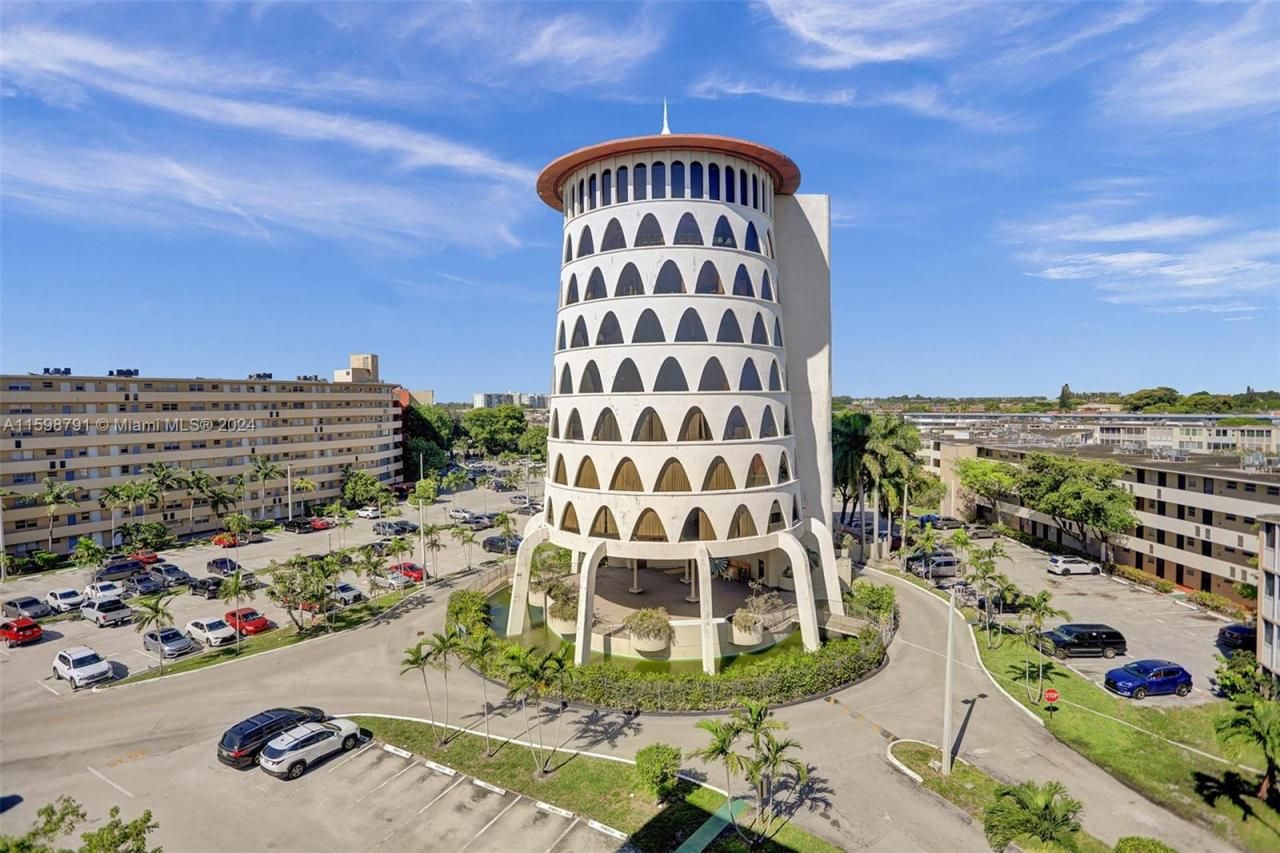 1770 NE 191st St, Unit 716-1, Miami, FL 33179 Photo