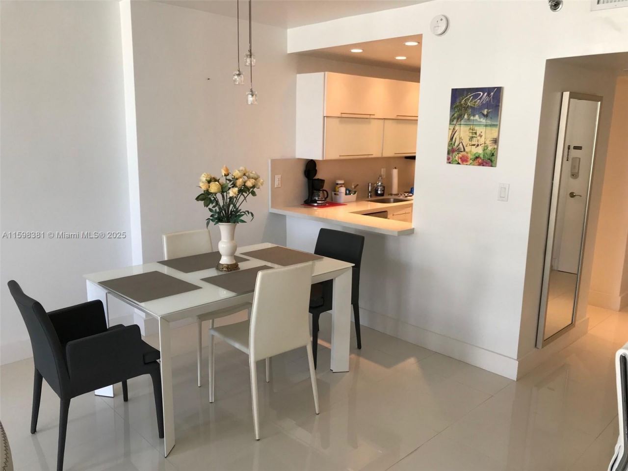 100 Lincoln Rd, Unit 808, Miami Beach, FL 33139 Photo