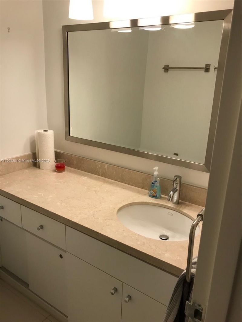 100 Lincoln Rd, Unit 808, Miami Beach, FL 33139 Photo