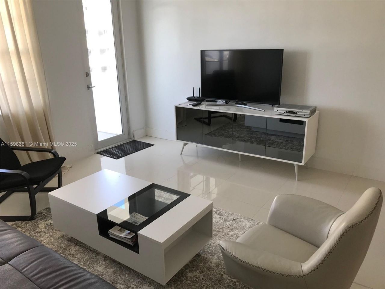 100 Lincoln Rd, Unit 808, Miami Beach, FL 33139 Photo