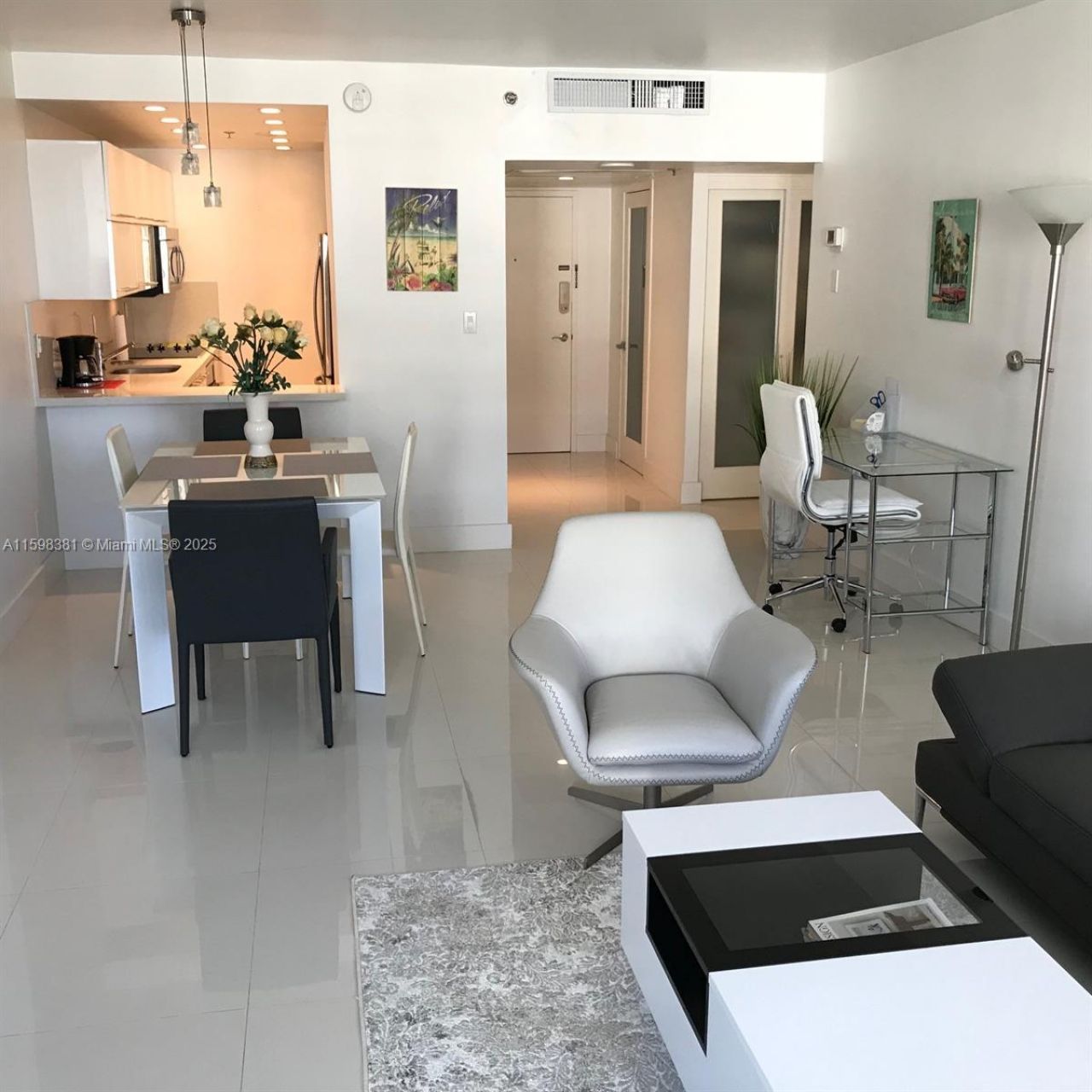 100 Lincoln Rd, Unit 808, Miami Beach, FL 33139 Photo