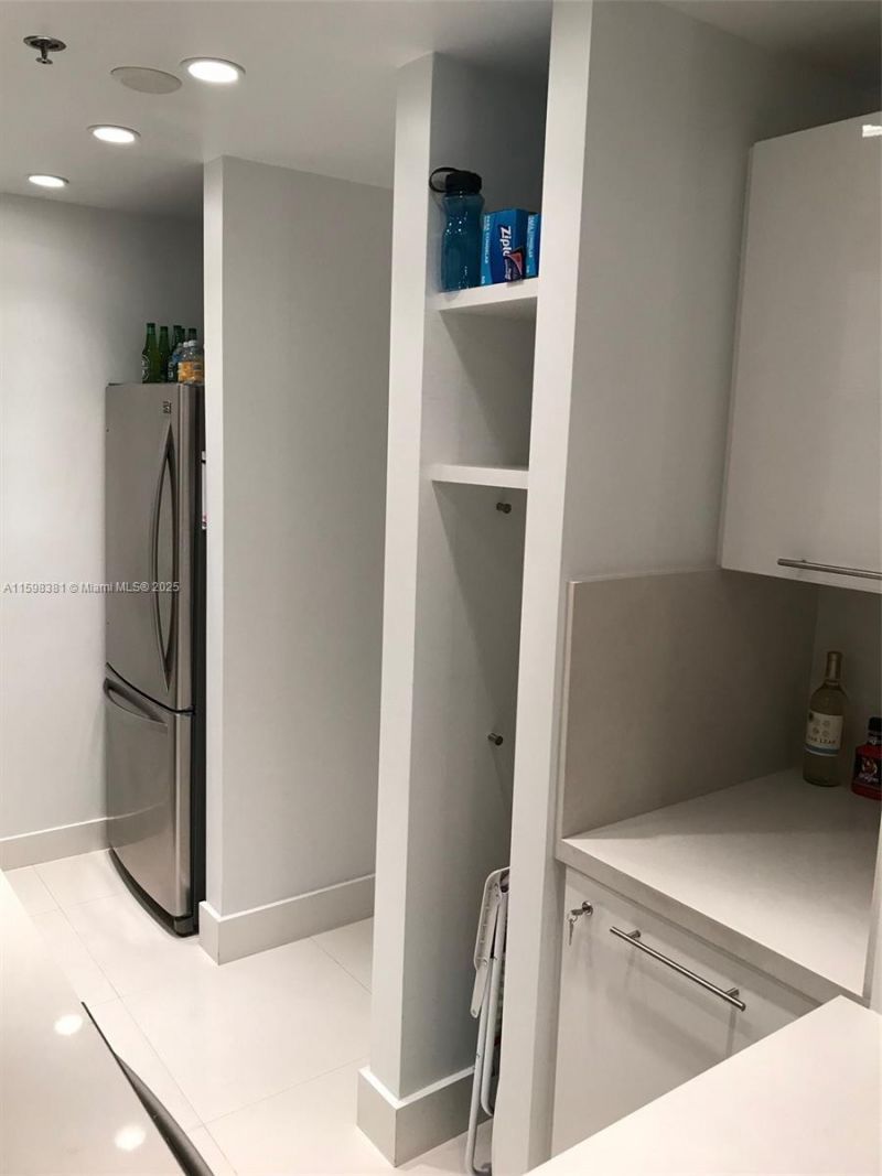 100 Lincoln Rd, Unit 808, Miami Beach, FL 33139 Photo