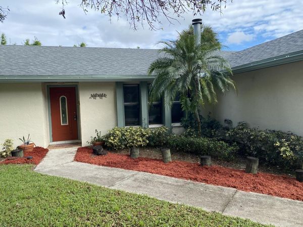 6738 NW Daffodil Lane, Port St. Lucie, FL 34983