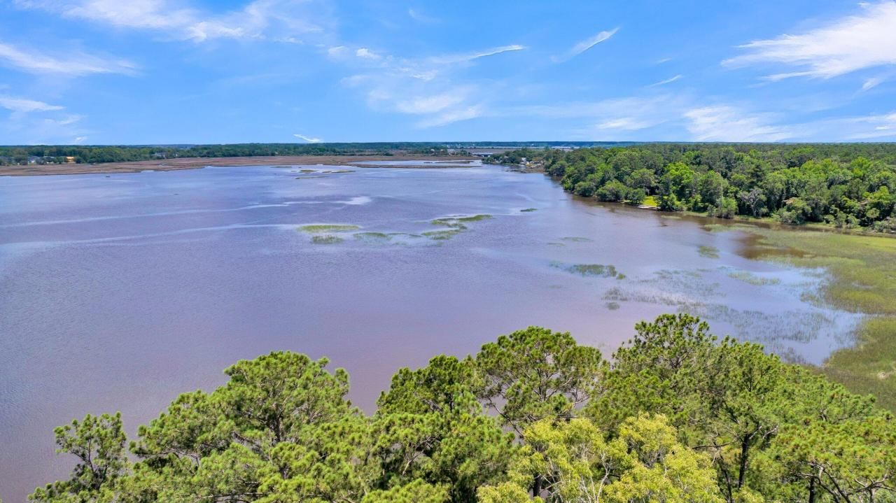 4368 Lady Banks Lane Photo 6