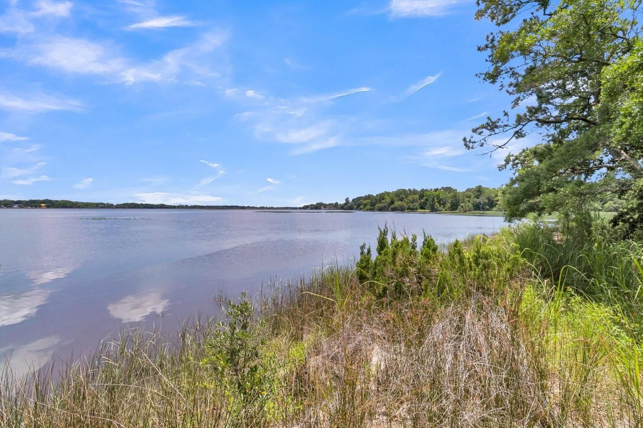 4368 Lady Banks Lane Photo 7