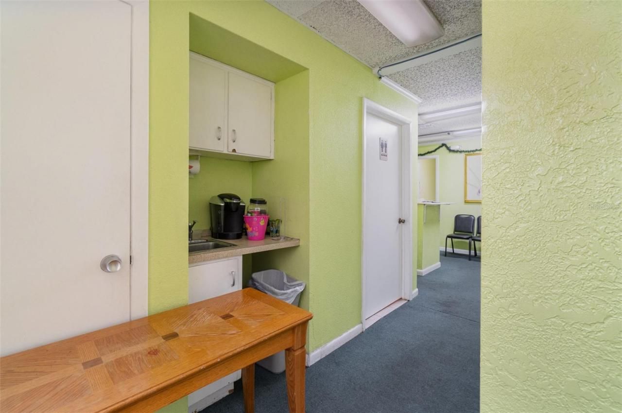 6005 Silver Star Road, Orlando, FL 32808 Photo