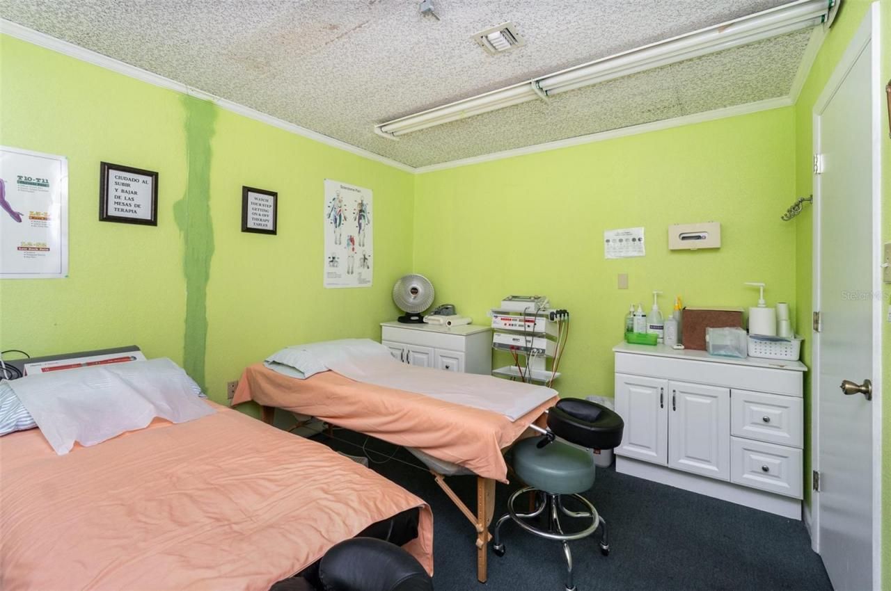 6005 Silver Star Road, Orlando, FL 32808 Photo