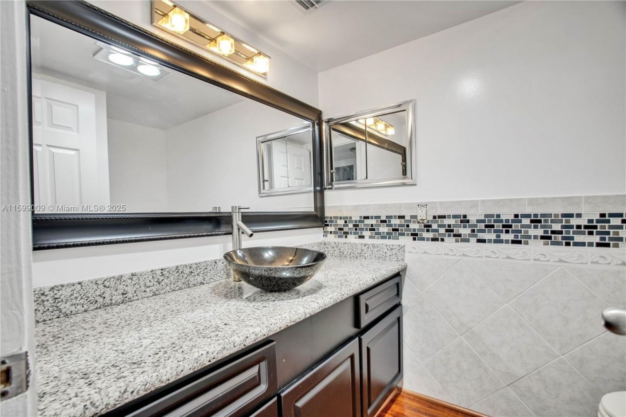 1901 S Ocean Dr, Unit 207, Hollywood, FL 33019 Photo