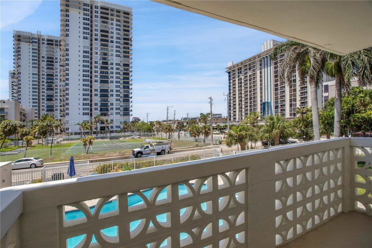 1901 S Ocean Dr, Unit 207, Hollywood, FL 33019 Photo