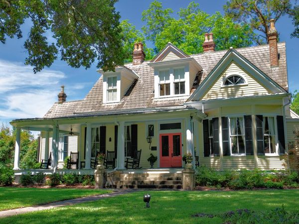 42 Cemetery Road, Natchez, MS 39120