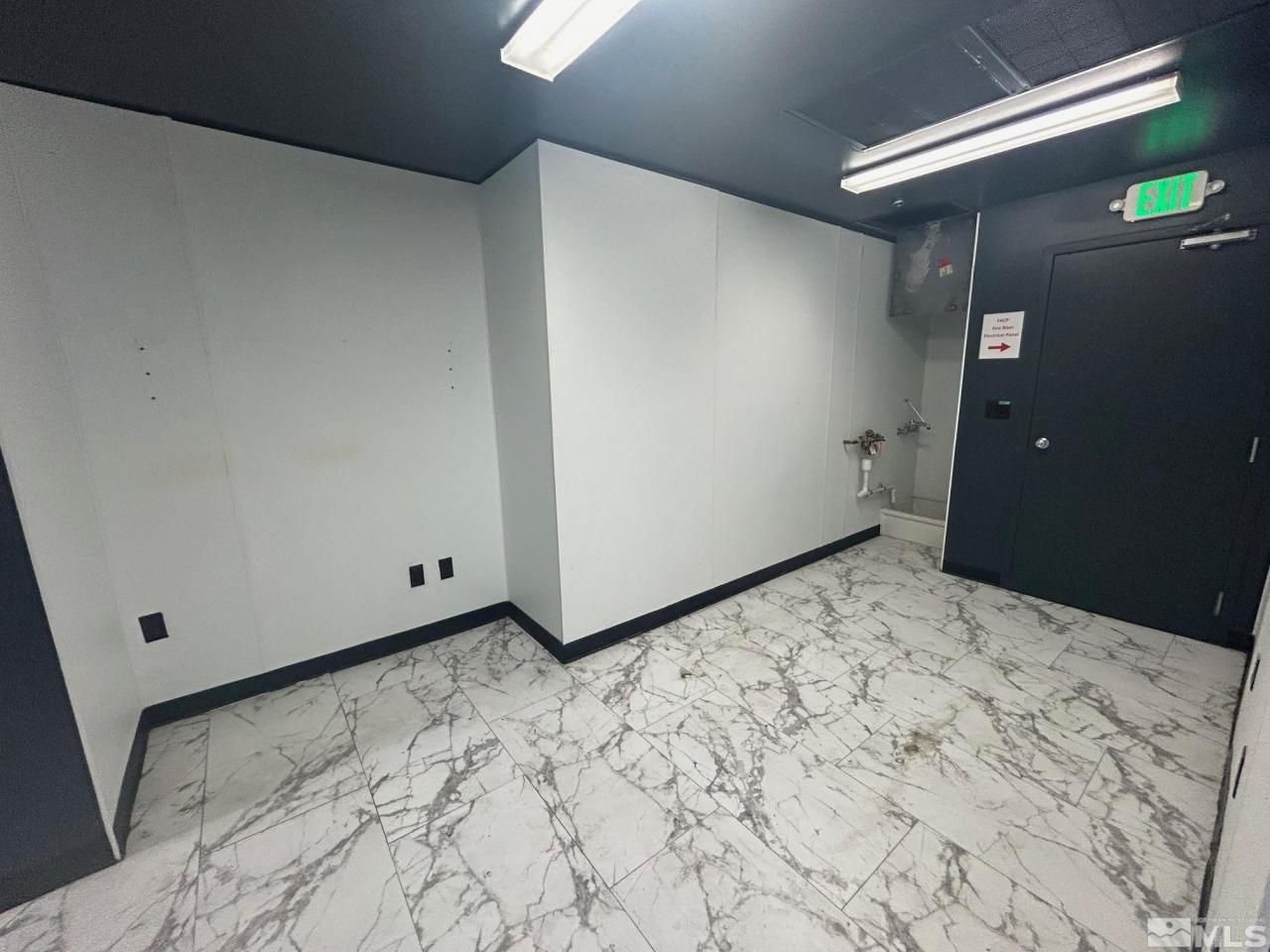 25 W 2nd Street, Reno, NV 89501 Photo