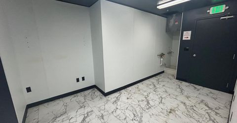 25 W 2nd Street, Reno, NV 89501 Photo